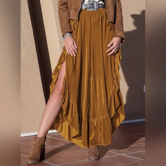 Rusttydustty Pants - Rustty Dustty Gold Velvet Slit Leg Ruffle Wide Leg Pants